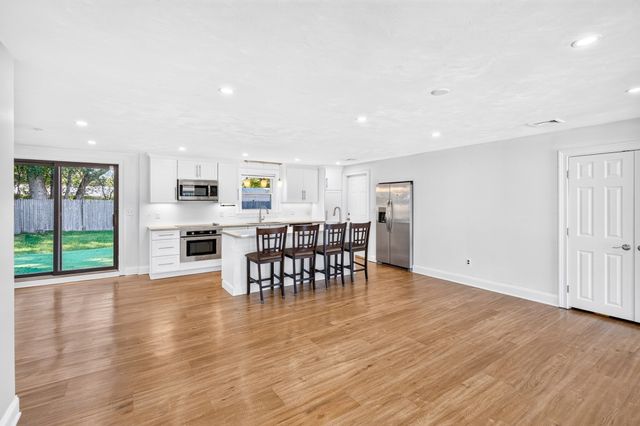 15 Roger Rd, Holbrook, MA 02343