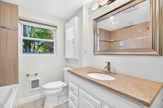 15 Roger Rd, Holbrook, MA 02343