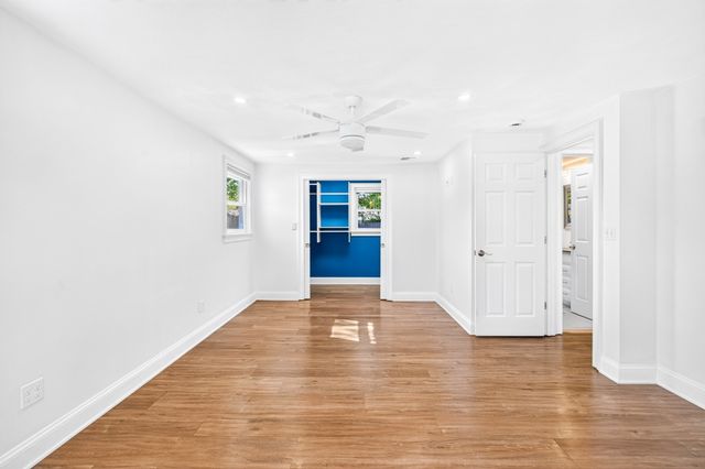 15 Roger Rd, Holbrook, MA 02343