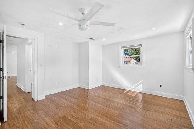 15 Roger Rd, Holbrook, MA 02343