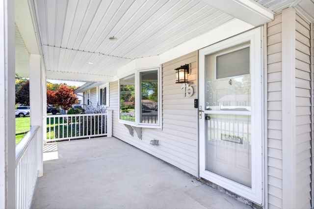 15 Roger Rd, Holbrook, MA 02343