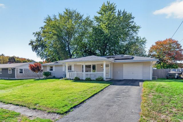 15 Roger Rd, Holbrook, MA 02343