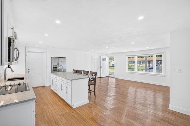 15 Roger Rd, Holbrook, MA 02343