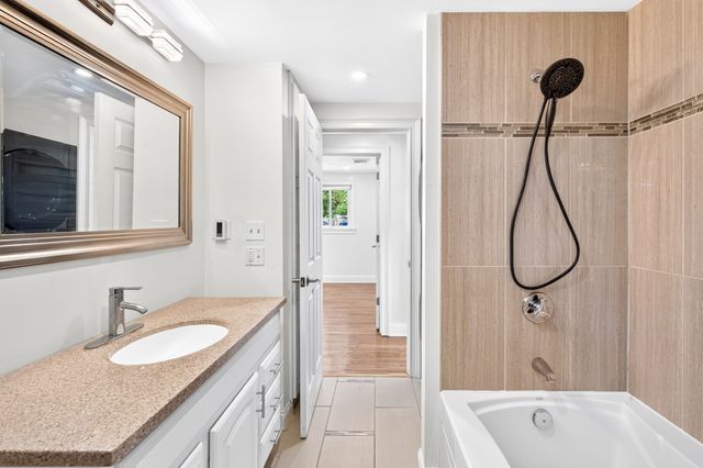 15 Roger Rd, Holbrook, MA 02343