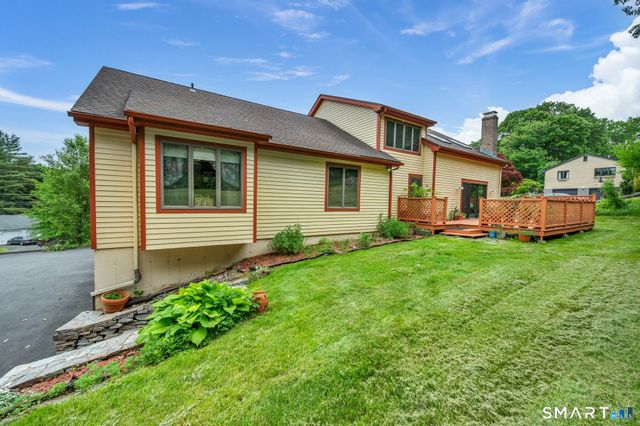 604 Brownstone Ridge, Meriden, CT 06451