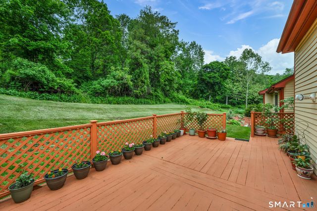 604 Brownstone Ridge, Meriden, CT 06451