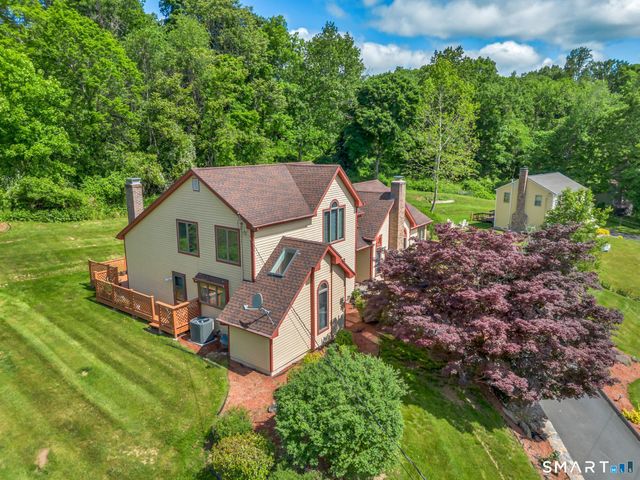 604 Brownstone Ridge, Meriden, CT 06451