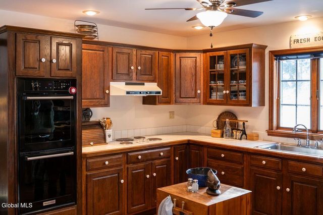 96 Hunter Lane, Queensbury, NY 12804