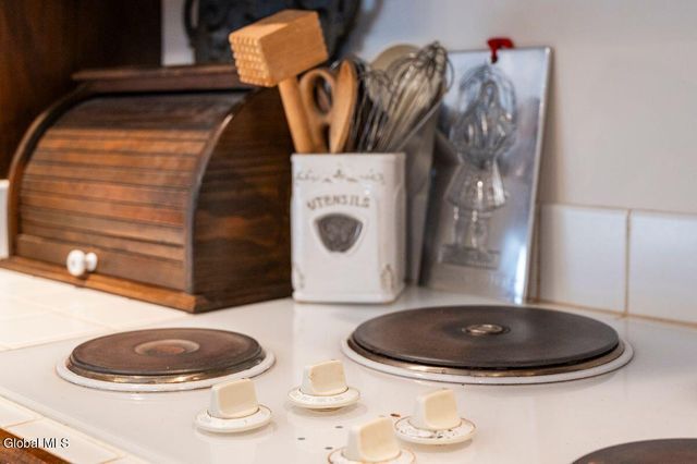 96 Hunter Lane, Queensbury, NY 12804