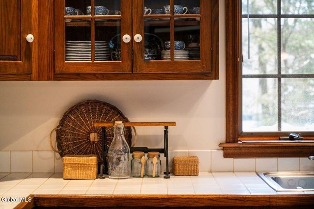 96 Hunter Lane, Queensbury, NY 12804