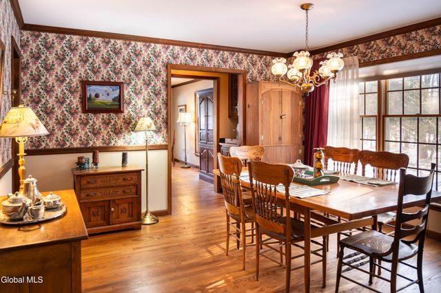 96 Hunter Lane, Queensbury, NY 12804