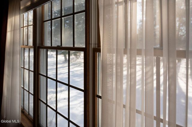 96 Hunter Lane, Queensbury, NY 12804