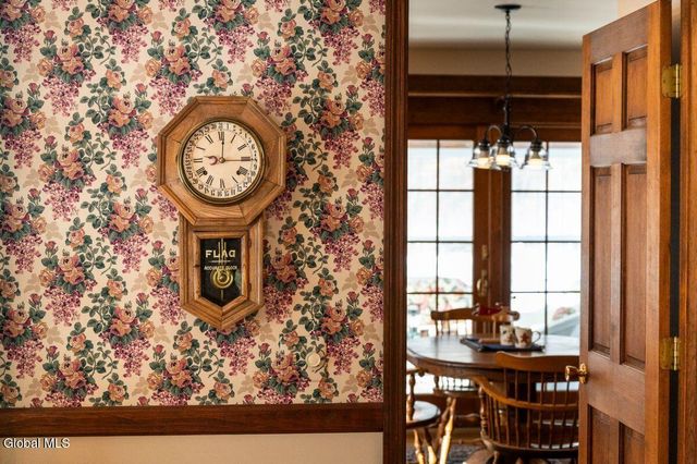 96 Hunter Lane, Queensbury, NY 12804