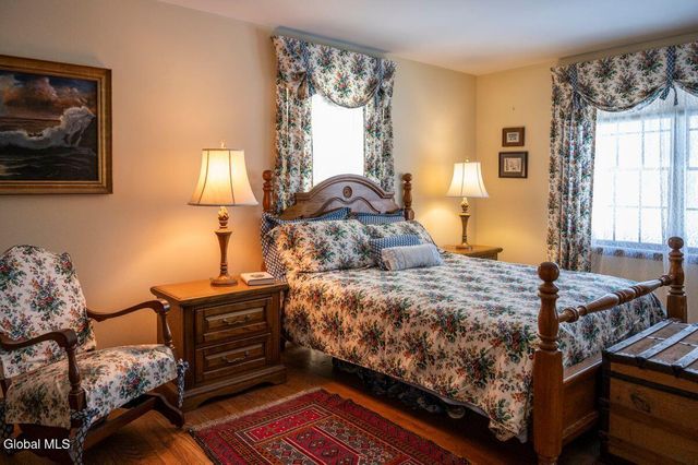 96 Hunter Lane, Queensbury, NY 12804