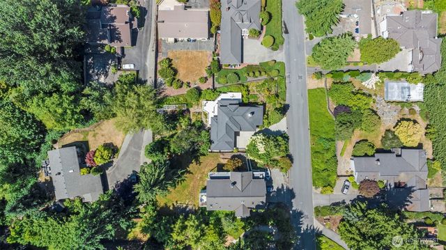 6121 NE 152nd Street, Kenmore, WA 98028