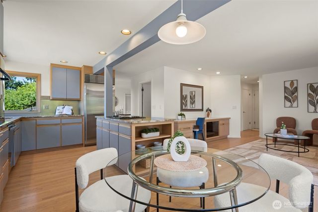 6121 NE 152nd Street, Kenmore, WA 98028