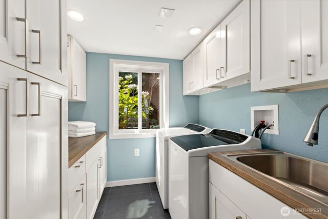 10913 NE 48th Street, Kirkland, WA 98033