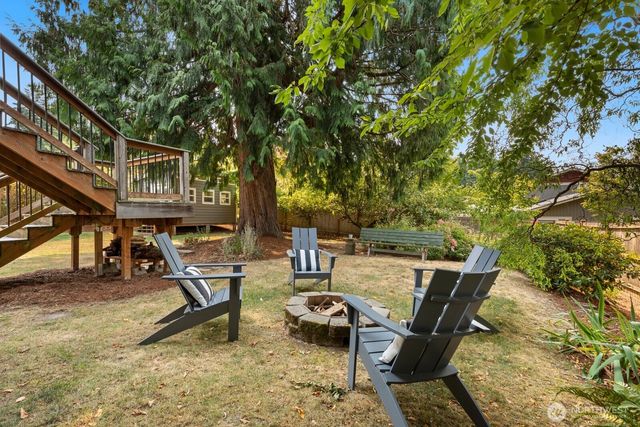 10913 NE 48th Street, Kirkland, WA 98033