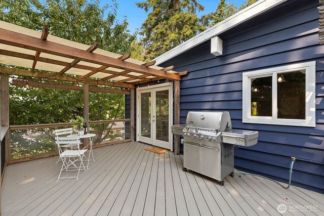 10913 NE 48th Street, Kirkland, WA 98033