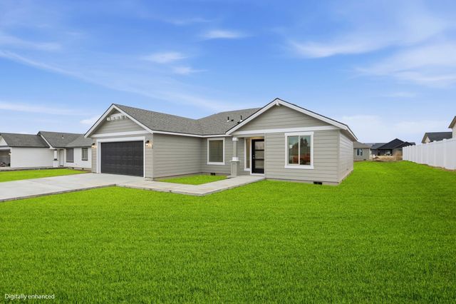 16 W 12th St, Deer Park, WA 99006