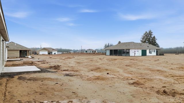 16 W 12th St, Deer Park, WA 99006