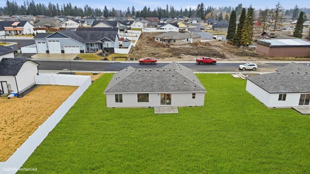 16 W 12th St, Deer Park, WA 99006