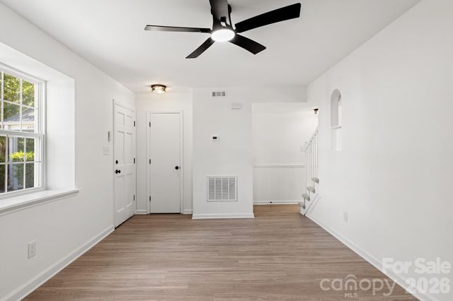 8517 Castle Pine Court, Charlotte, NC 28226