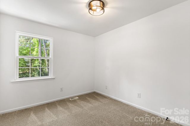 8517 Castle Pine Court, Charlotte, NC 28226