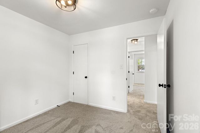 8517 Castle Pine Court, Charlotte, NC 28226