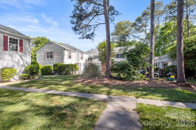 8517 Castle Pine Court, Charlotte, NC 28226