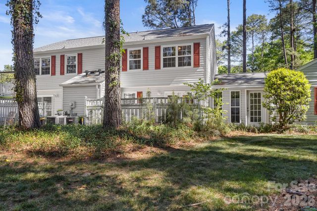 8517 Castle Pine Court, Charlotte, NC 28226