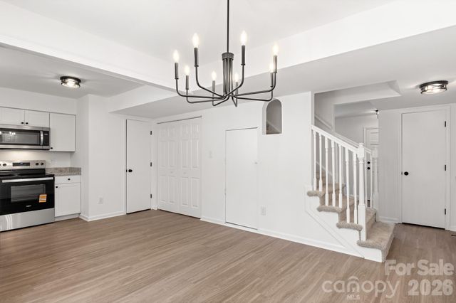 8517 Castle Pine Court, Charlotte, NC 28226