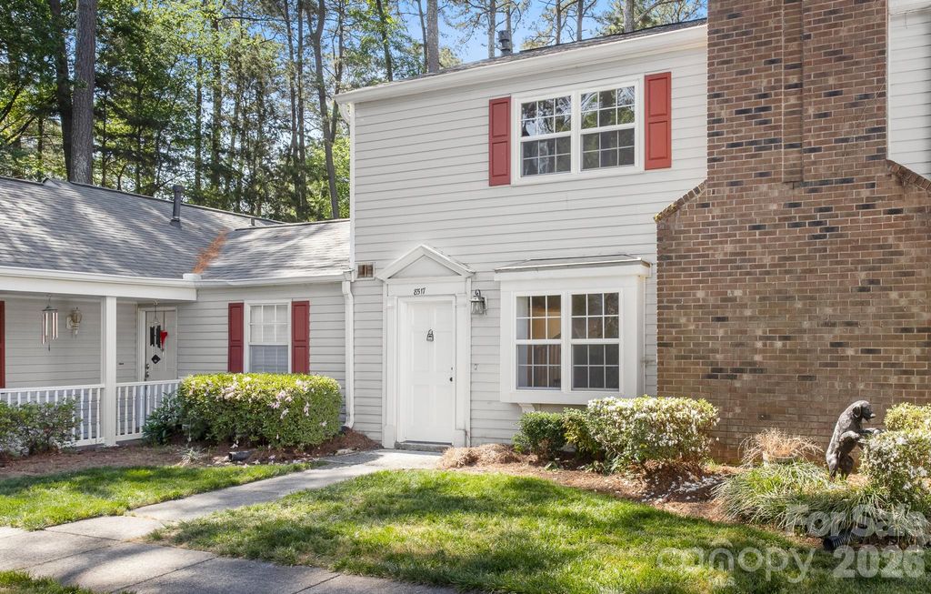 8517 Castle Pine Court, Charlotte, NC 28226