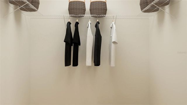 1523 W CHESTNUT STREET, Tampa, FL 33607