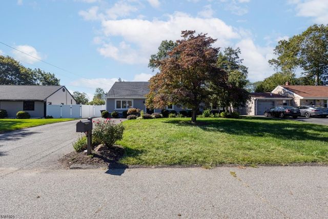 36 Leonard Ter, Wayne Twp., NJ 07470