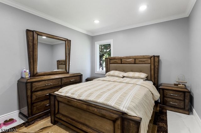 36 Leonard Ter, Wayne Twp., NJ 07470