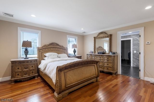 36 Leonard Ter, Wayne Twp., NJ 07470