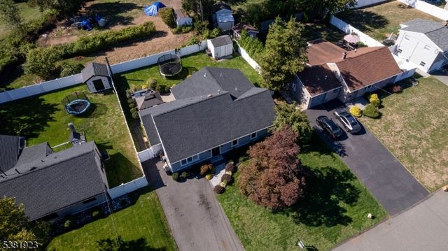 36 Leonard Ter, Wayne Twp., NJ 07470