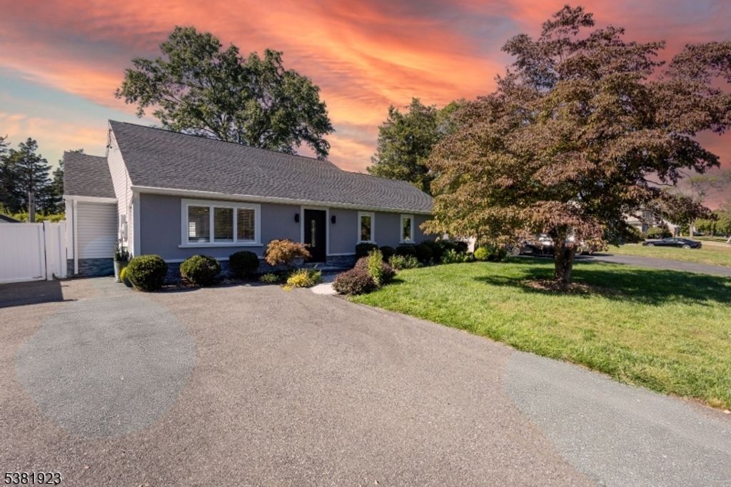 36 Leonard Ter, Wayne Twp., NJ 07470