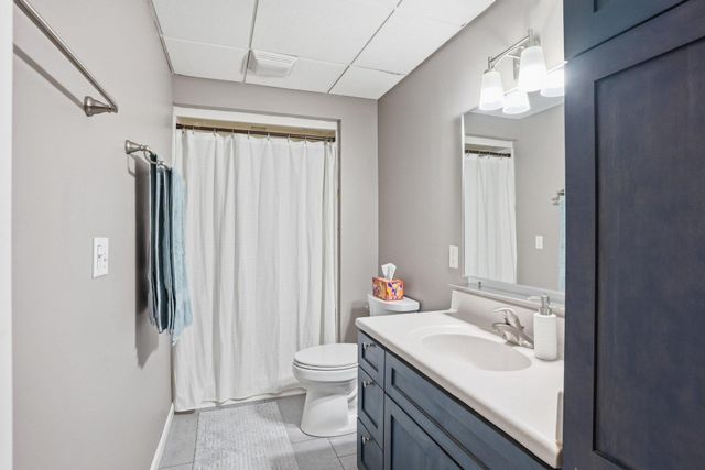 15074 Woodhill Trail, Eden Prairie, MN 55346