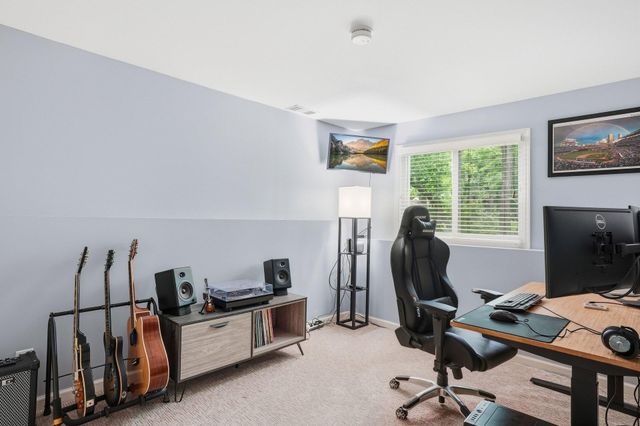 15074 Woodhill Trail, Eden Prairie, MN 55346