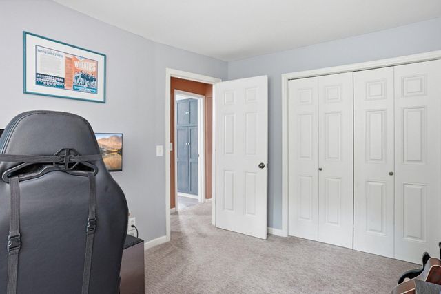 15074 Woodhill Trail, Eden Prairie, MN 55346