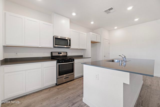 481 Agate Lane, Fallon, NV 89406