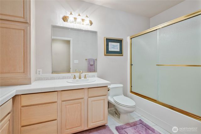 214 St. James Court, Longview, WA 98632
