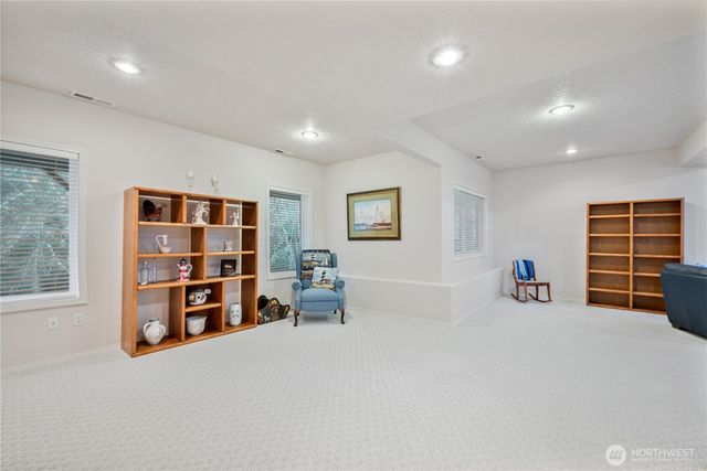 214 St. James Court, Longview, WA 98632