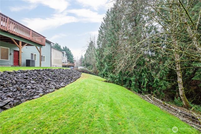 214 St. James Court, Longview, WA 98632