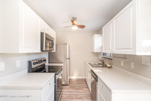 1300 Arlington Lane NE, 106, Palm Bay, FL 32905