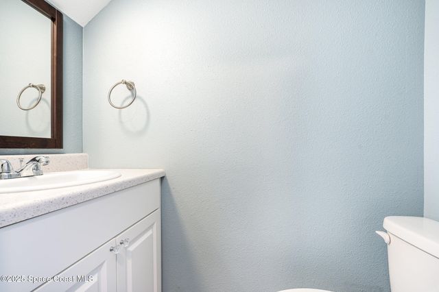 1300 Arlington Lane NE, 106, Palm Bay, FL 32905