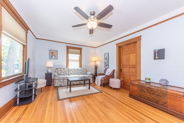 1123 W Huron Street, Ann Arbor, MI 48103