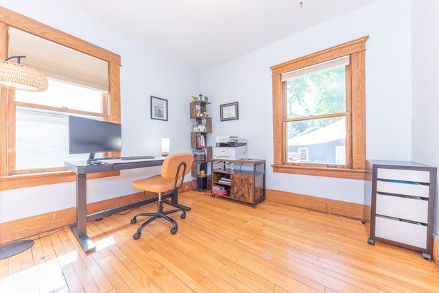1123 W Huron Street, Ann Arbor, MI 48103